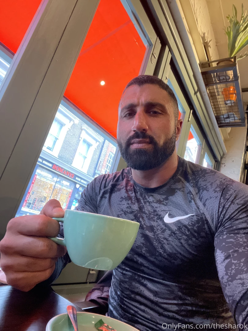 Good morning from london who should i film with while i m here 