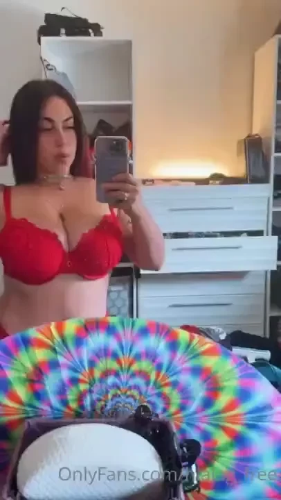 Je viens de poster une nouvelle video cunnilingus sur ma page payante 