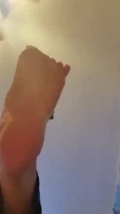 Longfoot lola is ready to stomp some faces today