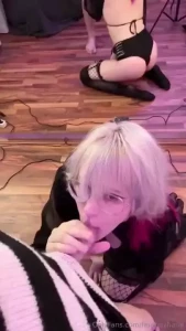 Halloween is getting near and i still dont have a pumpkin d i would part 2