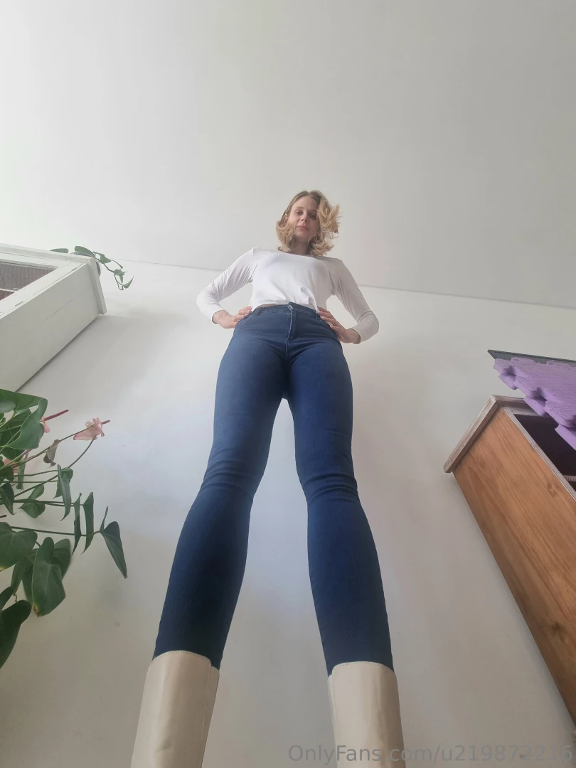 Hi there tiny people 