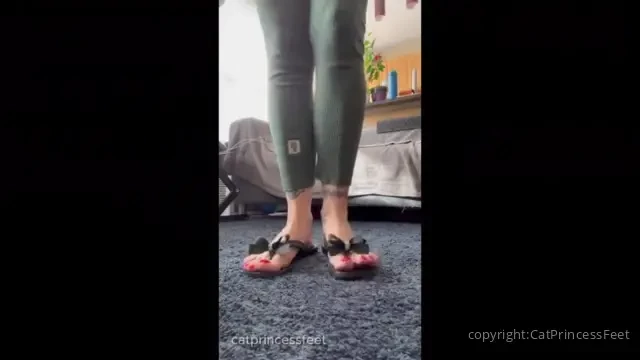 1 or 2 love these flip flops so cute part 2 