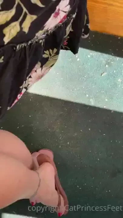 Feed meee scroll right for full videos part 2 