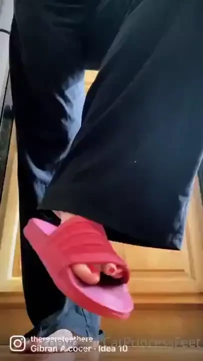 Hungarian milf feet for the win 