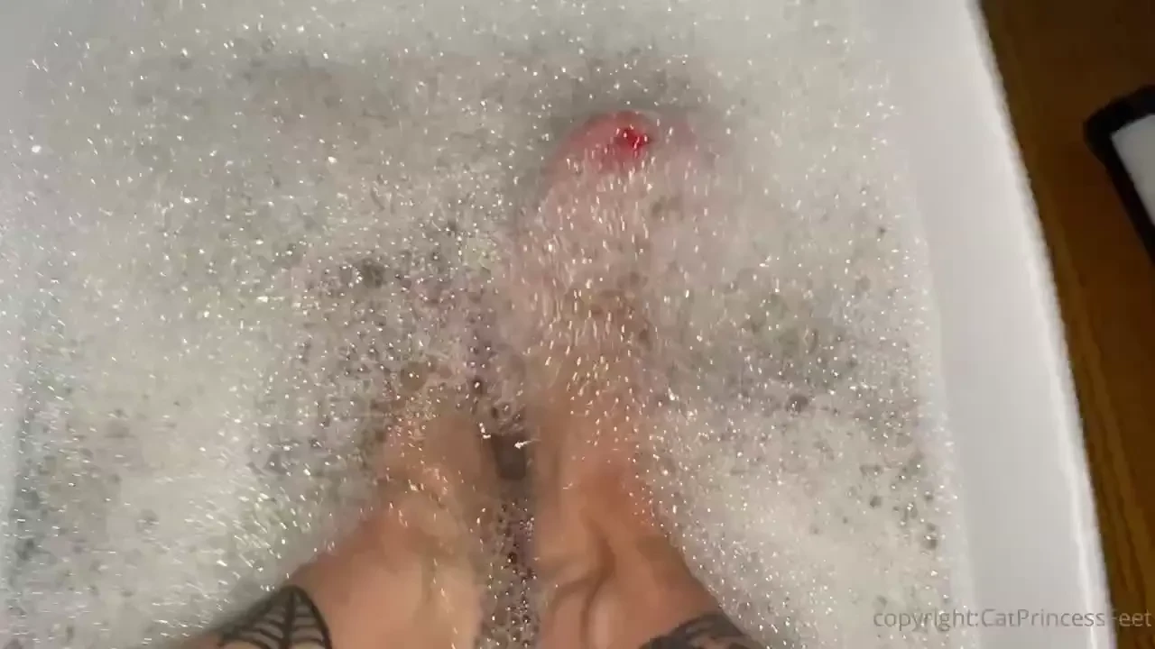 Splish splash fckr slow motion or regular part 1 