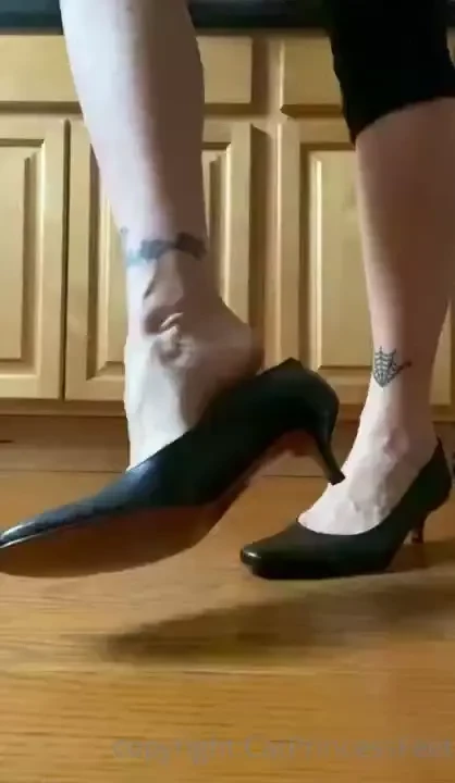 Dangle queen sitting or standing does it for you posting tons today be 