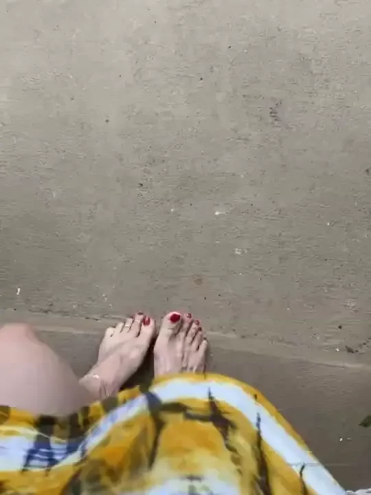 Finally pouring like a long struggle to get a squirt out then theres part 1 