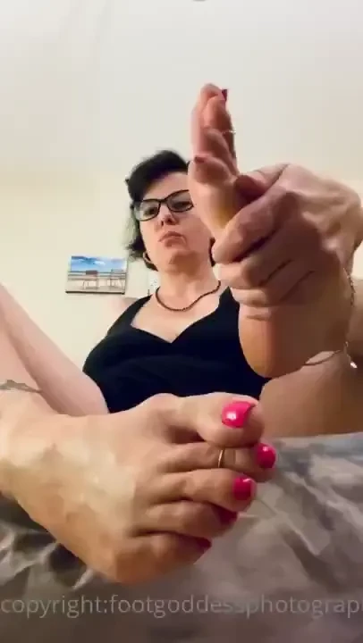 Happy friday fckr make mine happy too and tip your goddess 