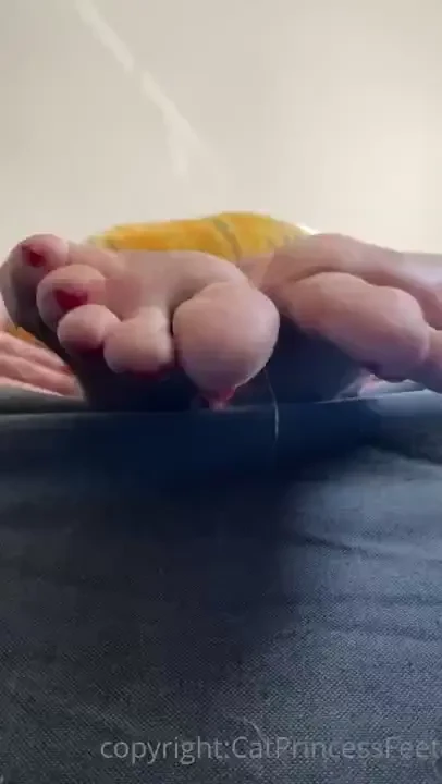 Morning flashes only for my vip bunch ass or feet 