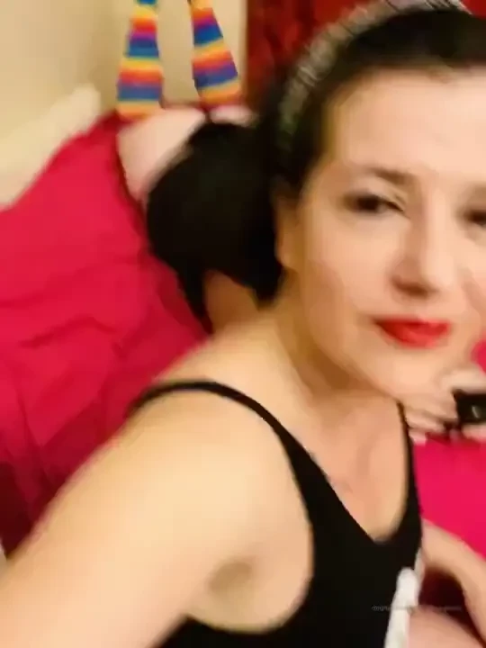 Here we go again with mamakatxx 