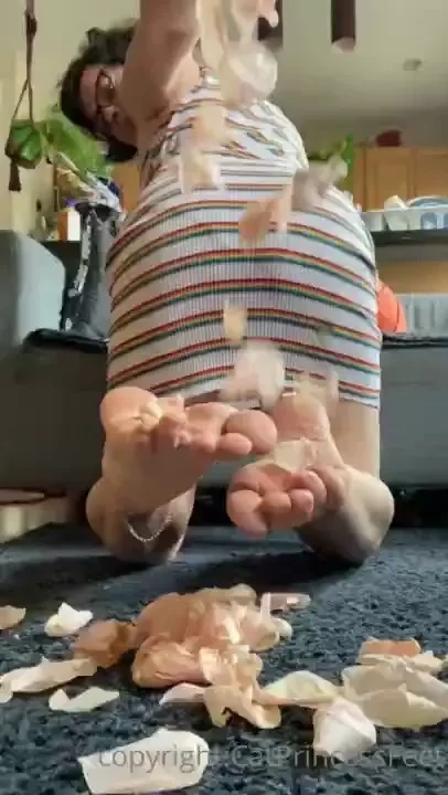 Feet always ready played a bit which is your favorite part 3 
