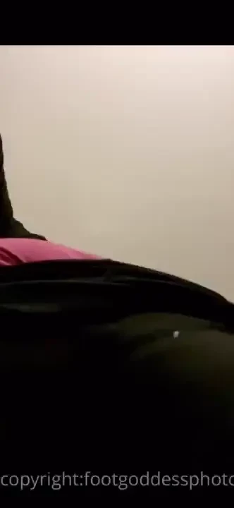 Ass tease yes i take it off eventually tip if you wanna see it all 