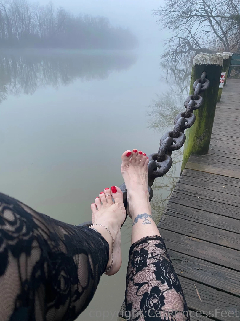 catprincessfeet - Beautiful spot for foot pics theres soles coming too yes part 18 