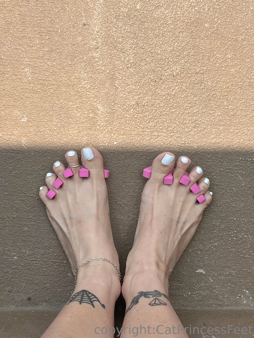 Fresh white toes boney veiny milf feet sweet perfection scroll for 15 part 2 