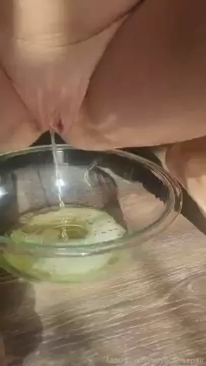Pee and glass bowl 