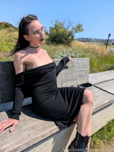 Some pictures i took the other day what do you think of my outfit part 2