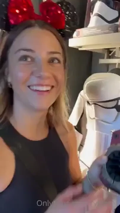 Didn t know disney was kink friendly who would want to see me wearing 