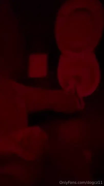 I m waiting at the club for the guy from grinder 