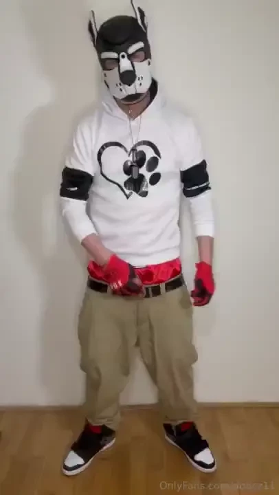 Horny boy fuck with osiris sneakers 