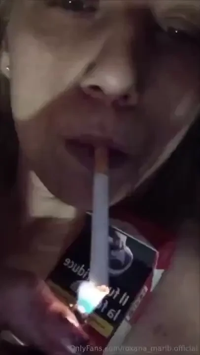Marlboro red smoke up to the filter 
