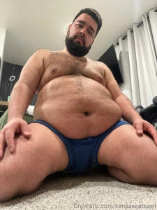 I ducked slightly as i stepped through the doorway my broad shoulders part 1