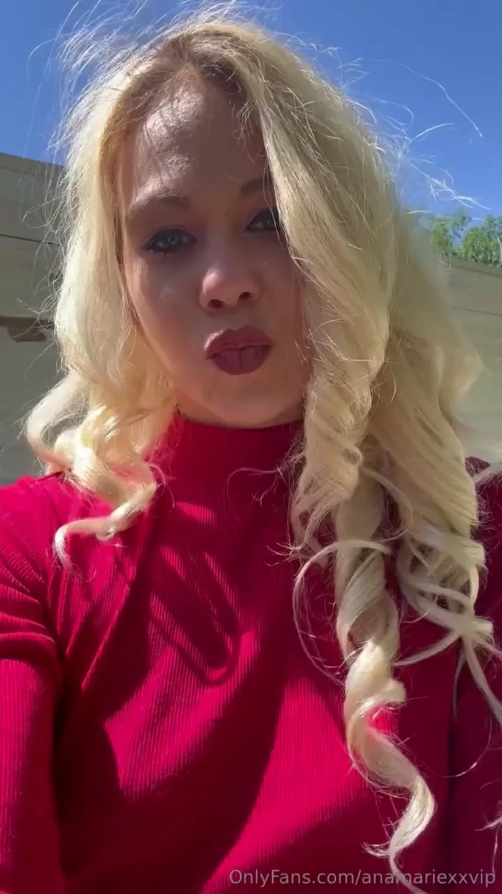 Dont let this kiss blow away 