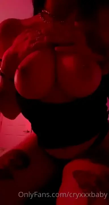 Want to hang in my red room 