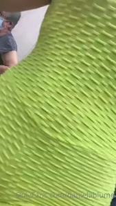 He salido a compra un par de cosas al super con el mono que me part 2