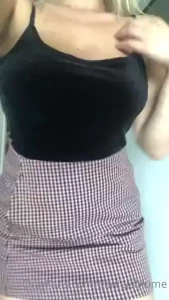 Y este es el look que llevo ahora si que me voy corrida linda y serena part 1