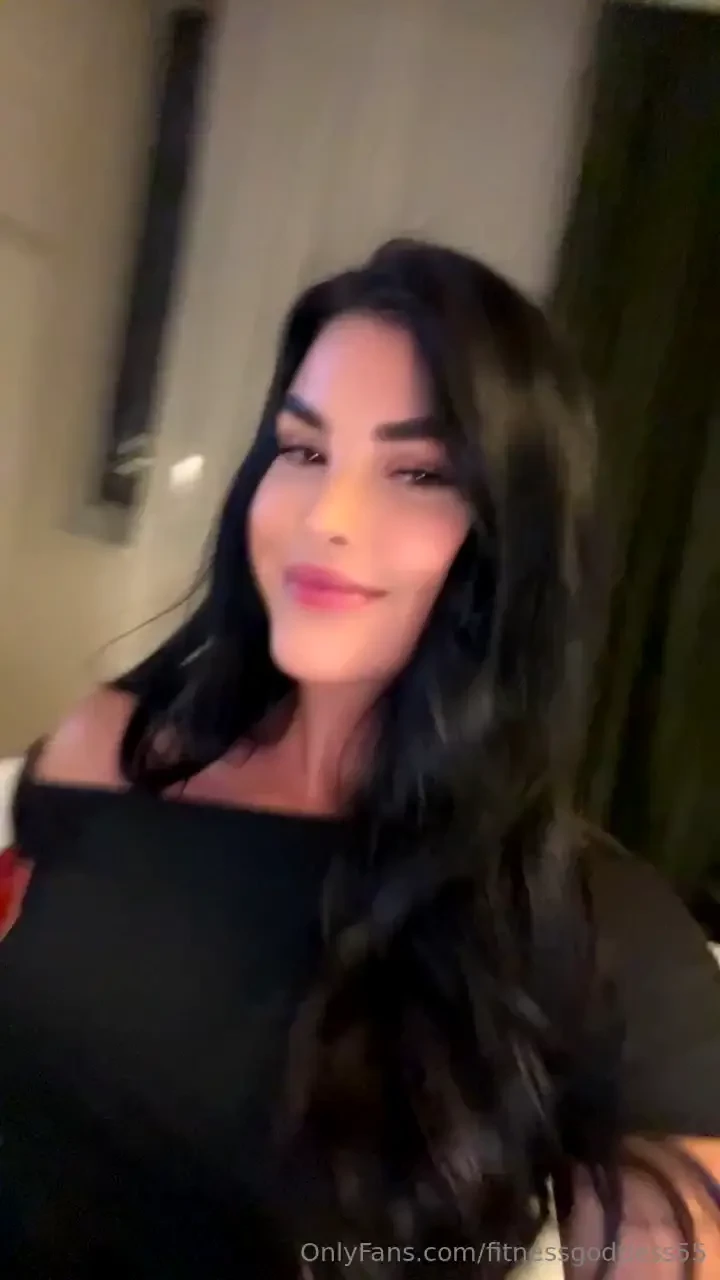 What do you think do i look pretty 