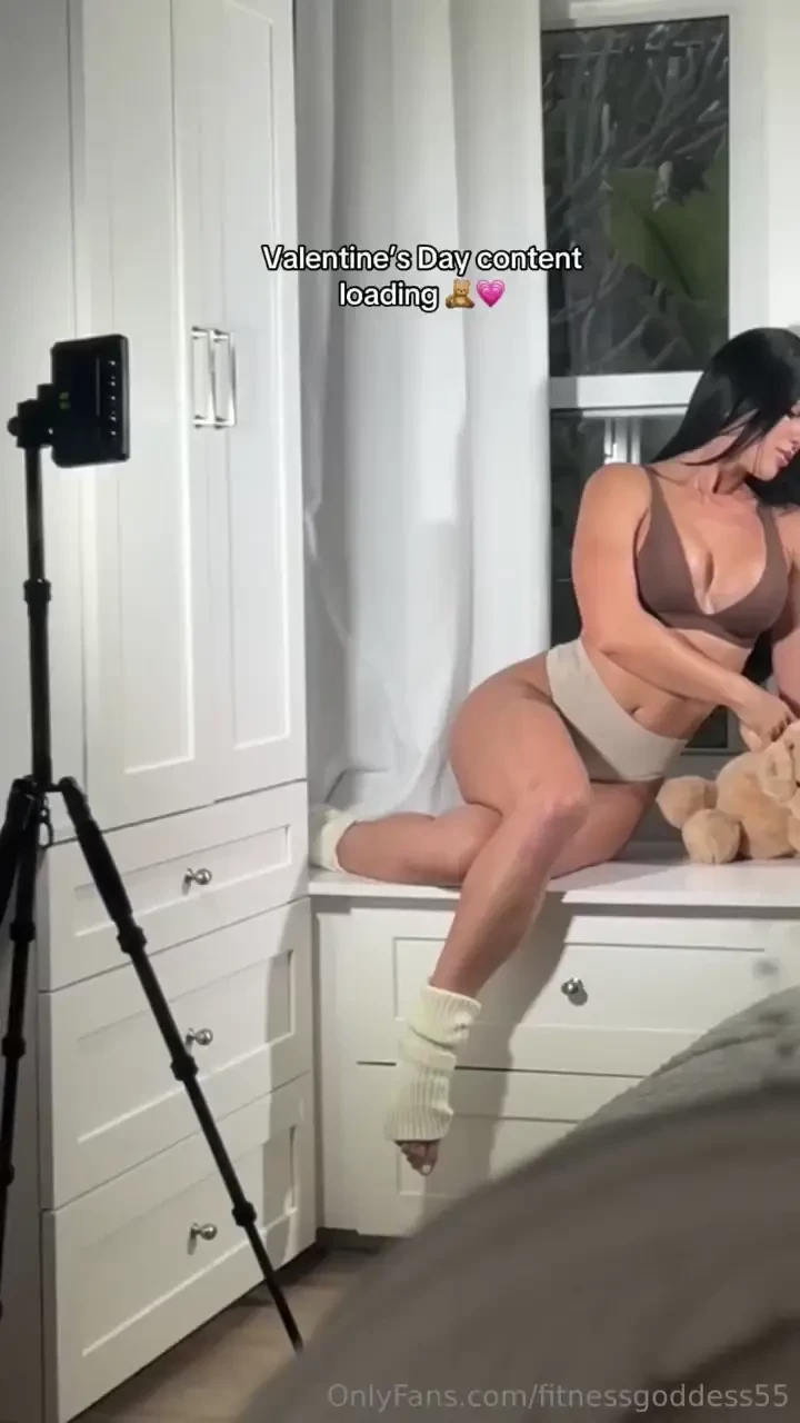 Behind the scenes from my last photoshoot can t wait to show you guys 