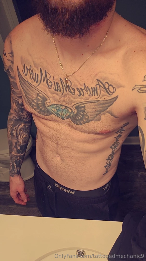 Do you prefer hair or clean shaved 