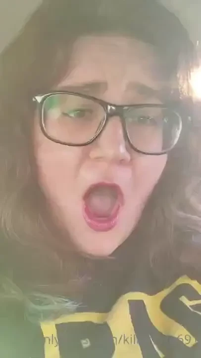 Feeling myself and this is my hair in its natural state fairly wavy 