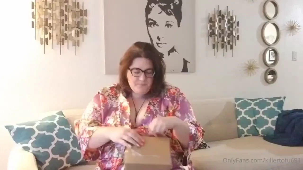 Unboxing video of male masturbator from sohimi-sextoy com check them 