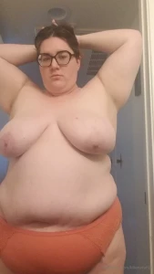 killertofu691 - Armpit modeling dancing putting on deodorant armpit armpits bbw 