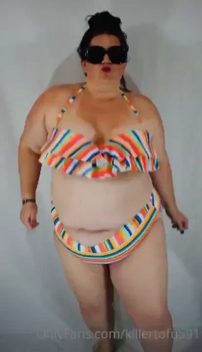 Bts from the swim wear photo shoot like and tip for more silly 