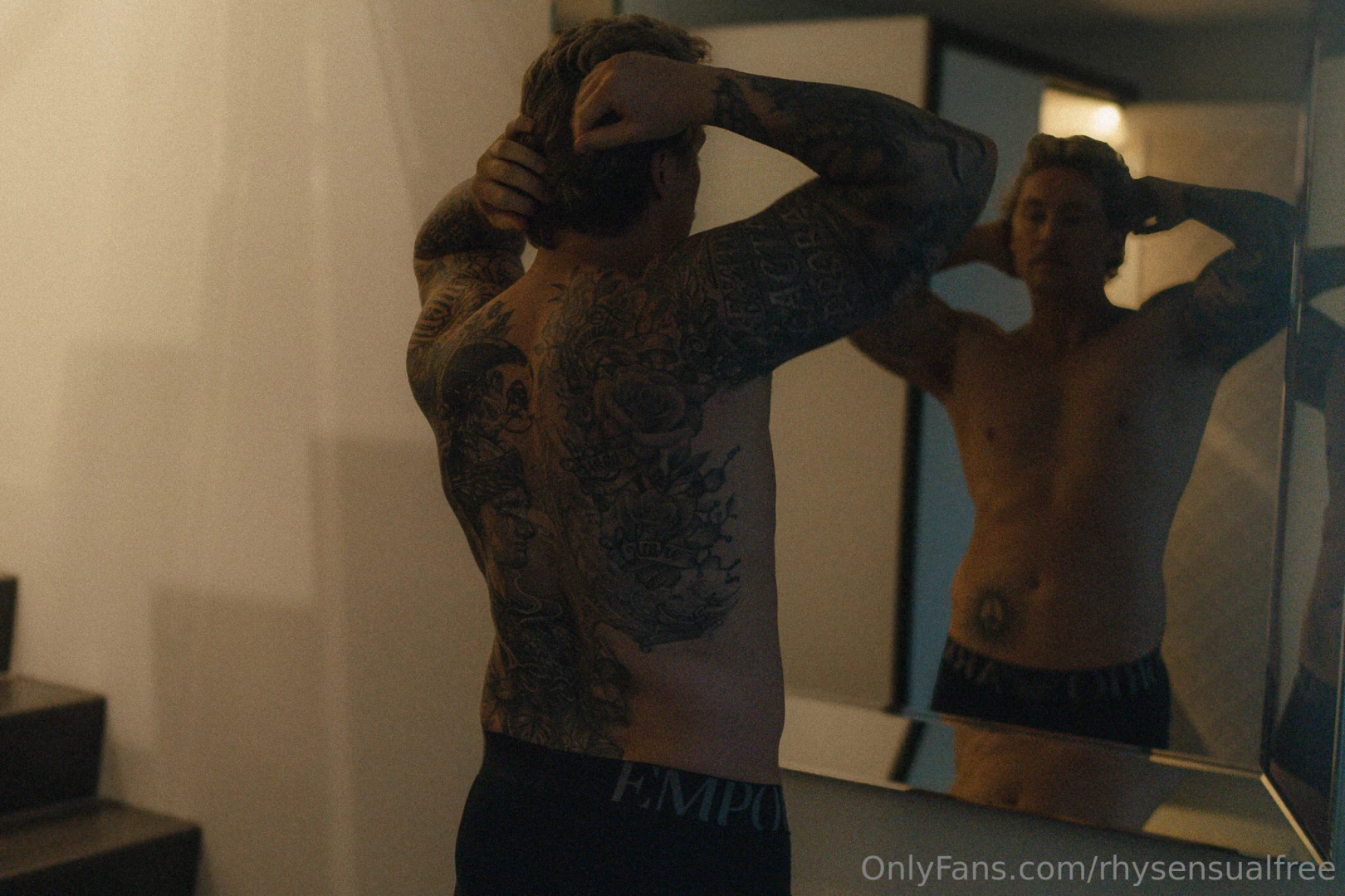 Come closer the mirror won t tell 