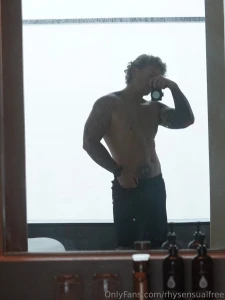 This would look better with you next to me part 1