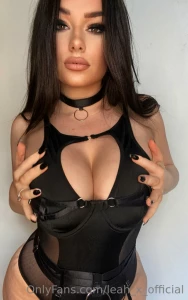 Are you an ass or tits kinda guy tell me