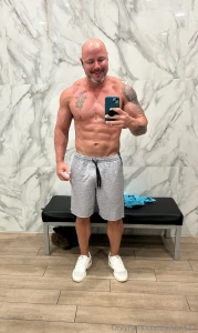 Transformation from gym bro to monday lunch meeting part 1