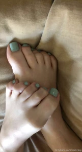 Gee im so messy post-pedicure part 2
