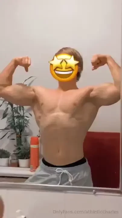 Bathroom lighting is amazing 