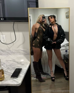 Dm me a if you think you can handle both of us