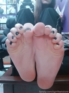 Transfeet tgirlfeet footfetish footdom findomme part 7