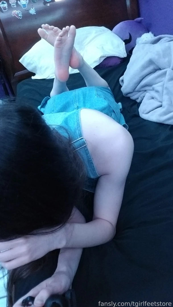 Thepose footfetish tgirl part 4 