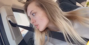 Goodmorning babes people were starring right at me in the first pic