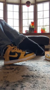 I spent the whole morning christmas shopping it felt so good to pull