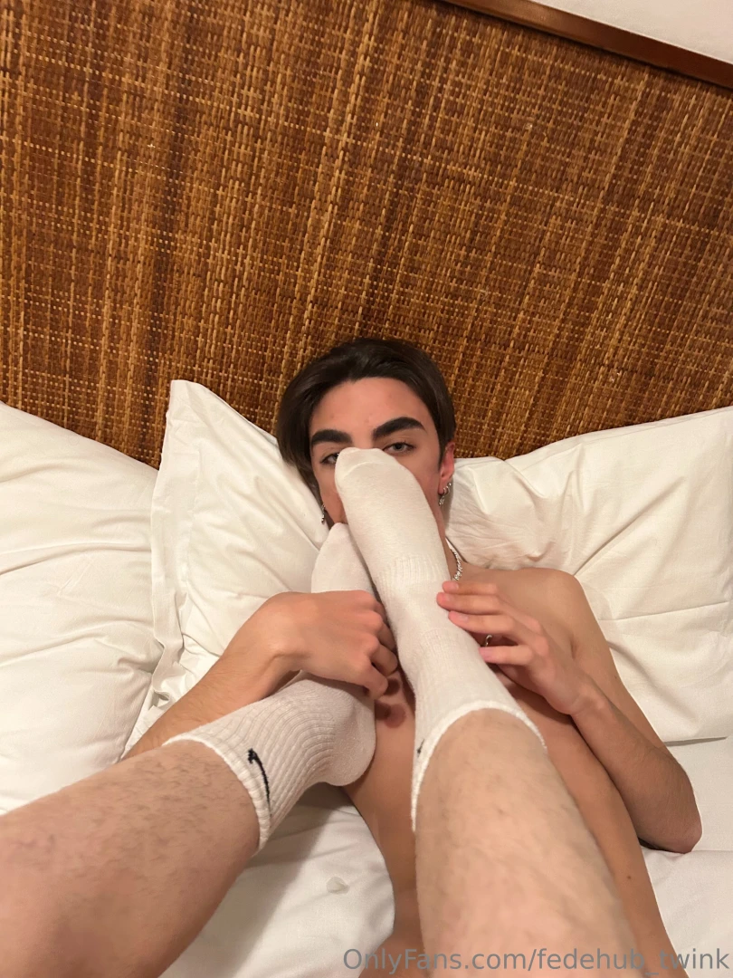 Guarda che faccia da sblocca il video sul profilo e godi insieme a noi 