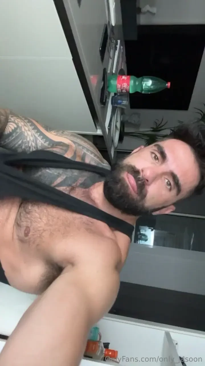 Hello do you want to grow my dick if you want ask me for a video call 