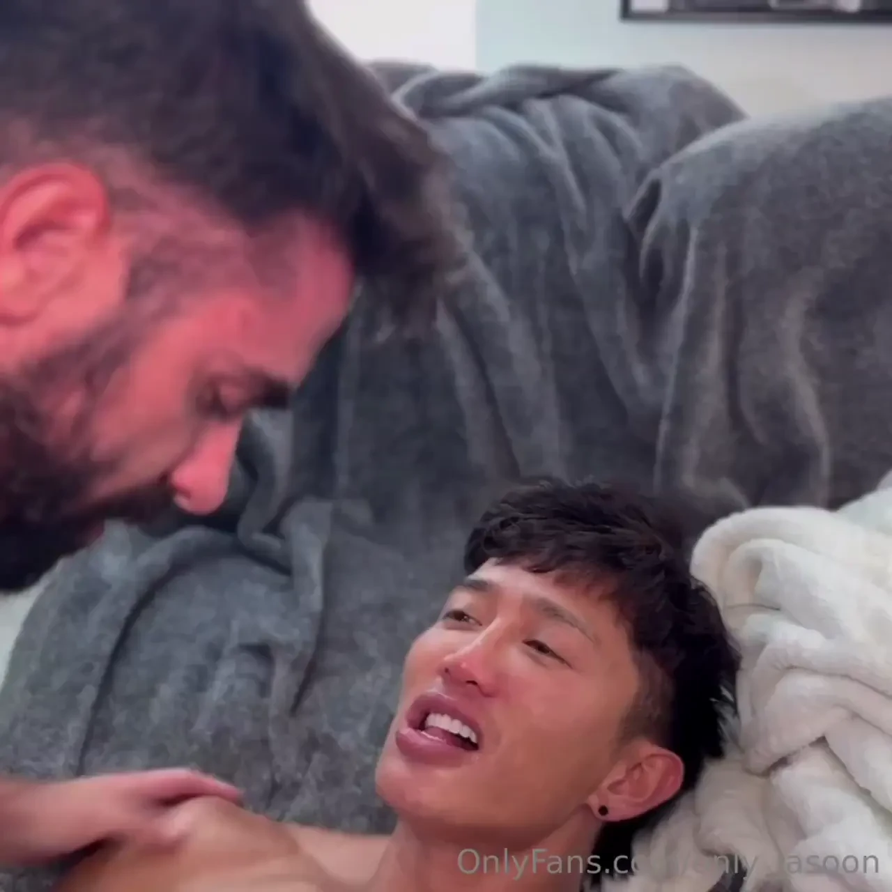 Ciao voglio premiare i miei fan migliori con un secondo video questa 